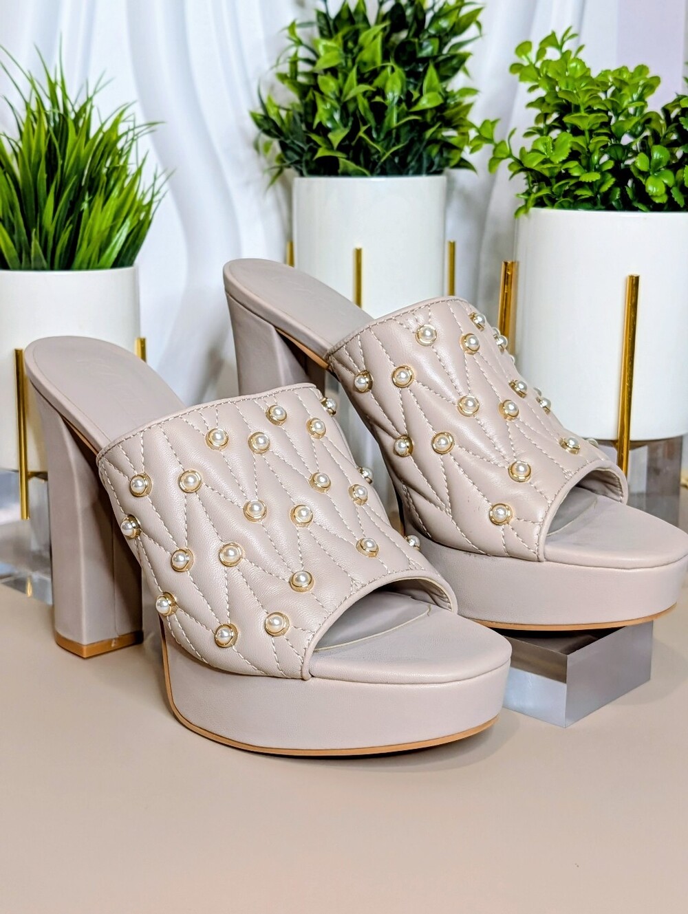 Karl Lagerfeld Pearl Embellished Platform Mule Heels Nude Size 8 NIB